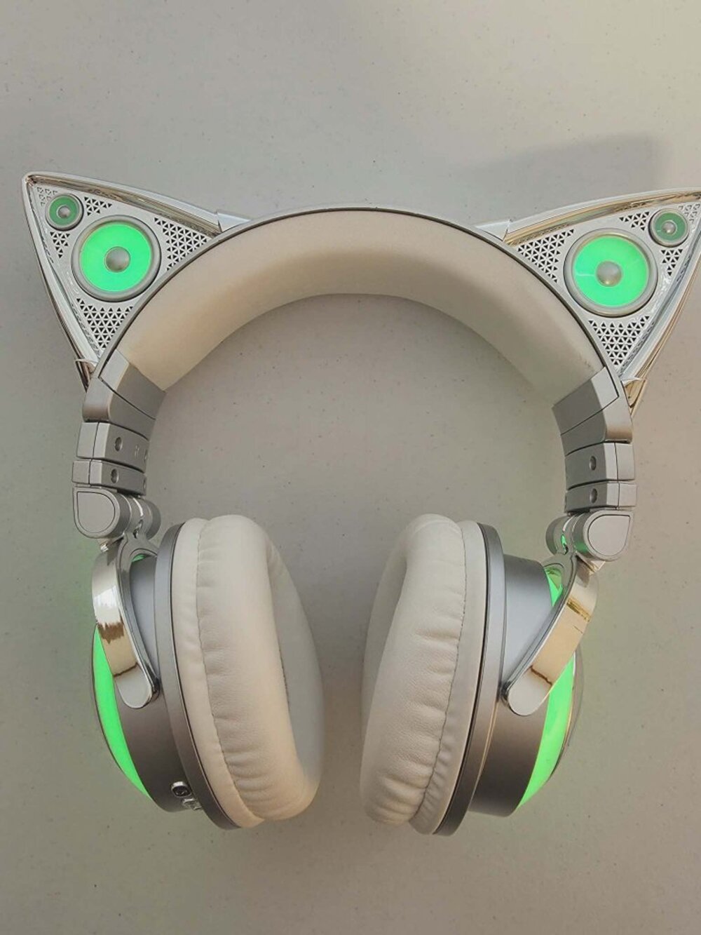 ARIANA GRANDE CAT EAR HEADPHONES BROOKSTONE LED LIGHTS LIMITED EDITION RARE